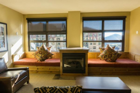 Fully Renovated Suite with Full Kitchen
